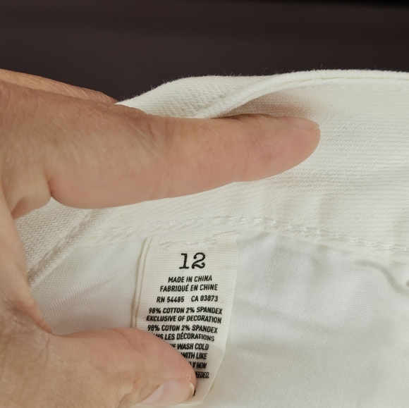 American Eagle Outfitters Cream Jean Shorts - Picture 3 of 4